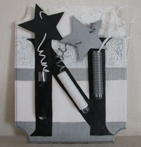Black and white home deco style Christmas 'picture frame' decoration 
