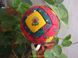  Provençal patchwork Christmas ball