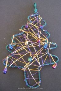 Wire wrapped Christmas tree